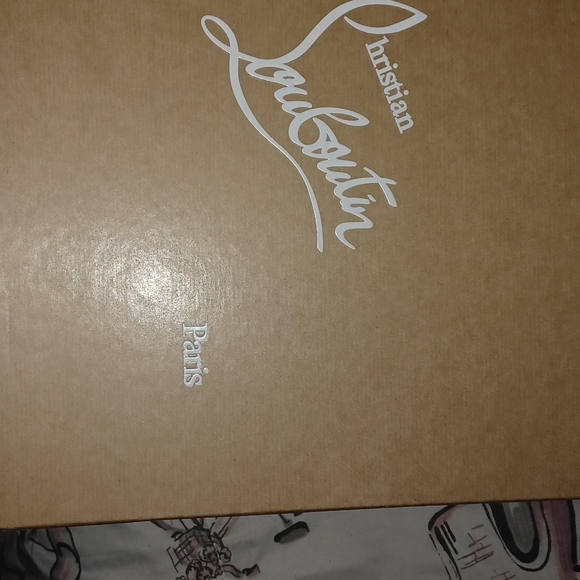 Christian Louboutin ORIONA quilted BOOTS still new - Picture 5 of 13